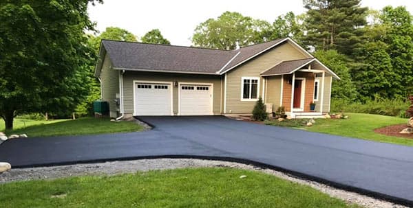 Paving work by DMI Paving Inc
