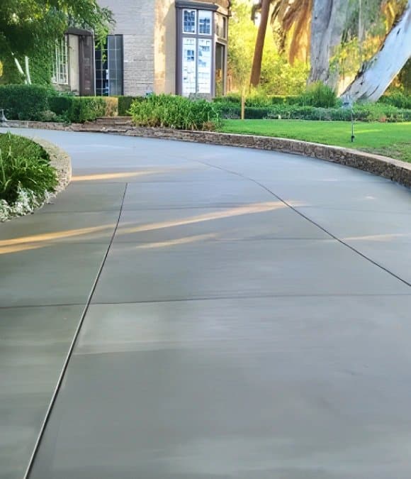 Paving work by Commercial Asphalt