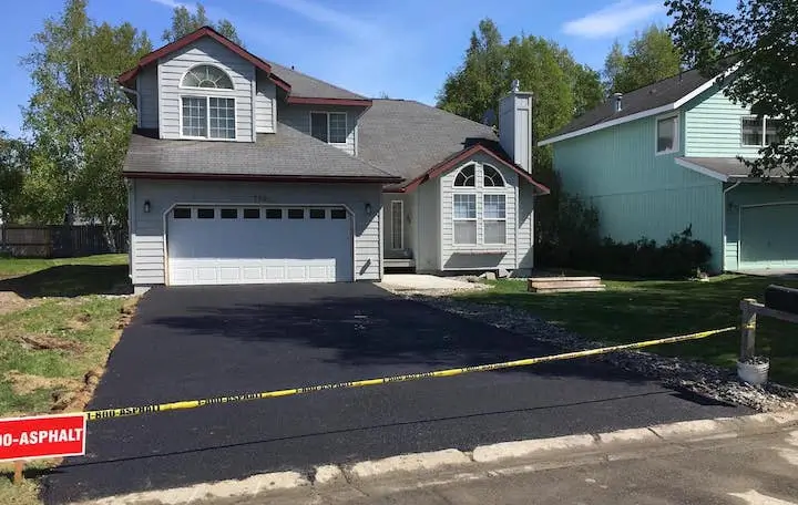 Paving work by 1 800 Asphalt