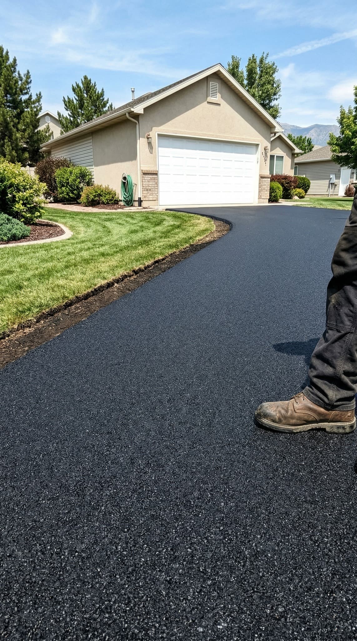 Paving work by D&M Paving CO