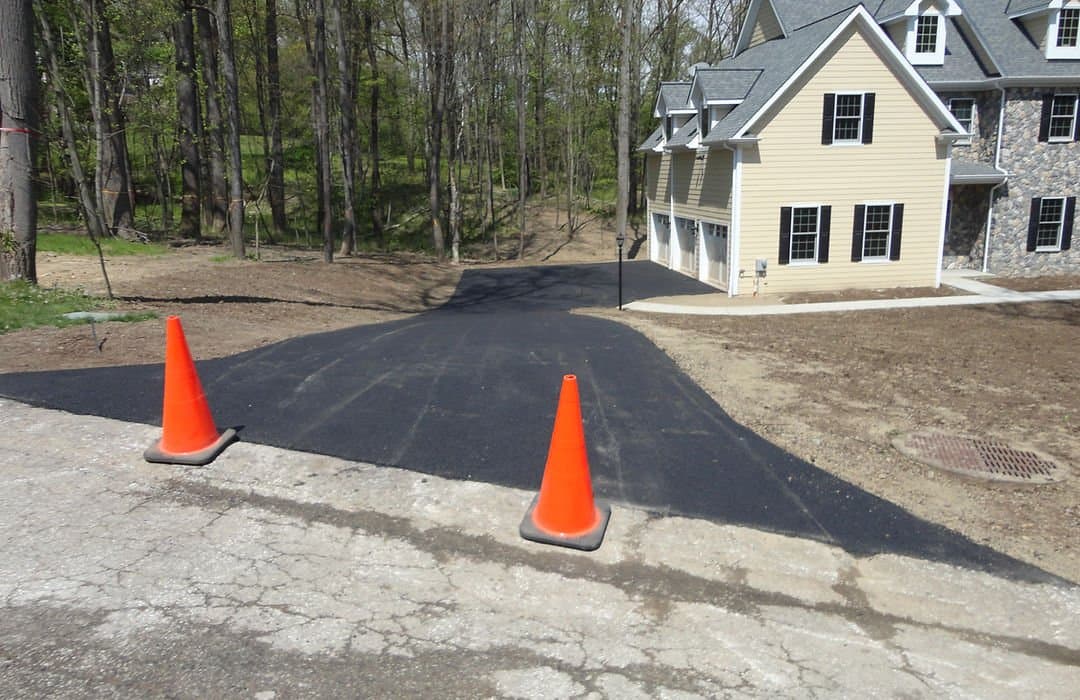 Paving work by Highland Milling & Asphalt